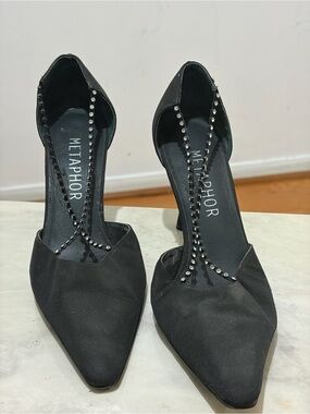 Metaphor Black Crystal-Trim Pointed Toe Pumps 8